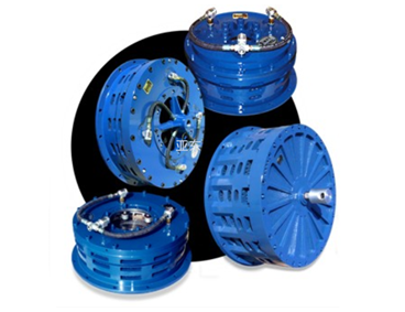 亞?wèn)|制動(dòng)器告訴你“盤(pán)式制動(dòng)”和“鼓式制動(dòng)”就是“盤(pán)式剎車(chē)”和“鼓式剎車(chē)”，區別為：